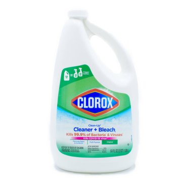 Ocala, Florida - 14 Ocak 2024 Clorox temizleyici artı beyaz konteynır yeşil ve parlak mavi etiketli ve beyaz arka planda izole kırmızı çizgili kapak% 99.9 bakteri ve virüsleri öldürüyor