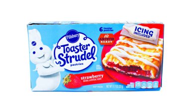 Ocala, Florida 2-10-2024 İllüstrasyon Editör Kutusu Pillsbury marka çilekli Strudel Pastaları. Doğal ve Yapay Lezzetler. Real Fruit ile yapılmış, beyaz arkaplanda izole edilmiş.