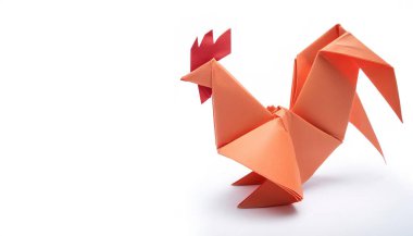 Fotokopi alanı olan bir horoz tavuğunun beyaz arka planında karantina altına alınmış kuş konsepti kağıt origami, çocuklar için basit başlangıç sanatı