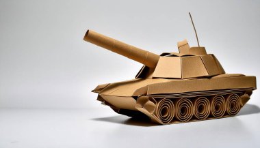 Birleşik Devletler Ordusu tarafından konuşlandırılan ana savaş tankı - MBT - körfez savaşı kum renginde birincil saldırı silahı olarak tasarlanan zırhlı savaş aracı. Askeri savaş.