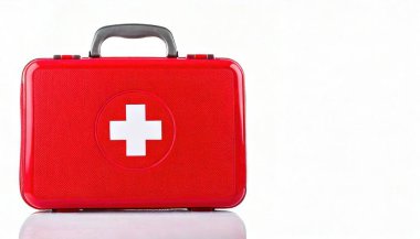 İlk yardım seti, öncelikle yaralanmalar ve diğer hafif veya orta dereceli tıbbi durumların tedavisinde acil tıbbi tedavi için kullanılan malzeme ve ekipmanların bir araya getirilmesidir. Beyazda izole edilmiş