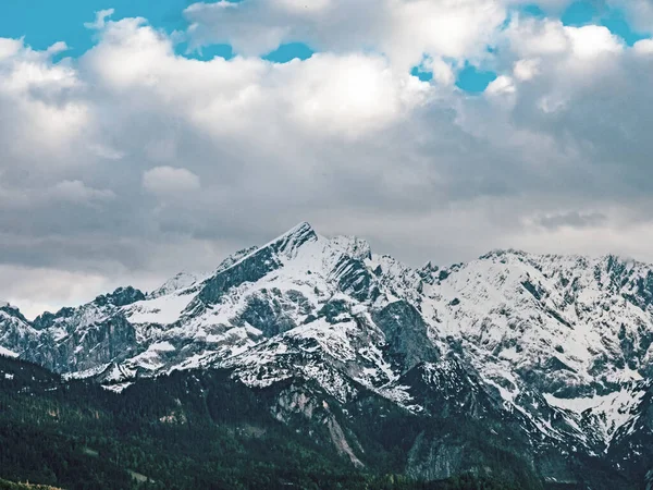 stock image View of Wetterstein Mountains in Bavarian Alps, Germany