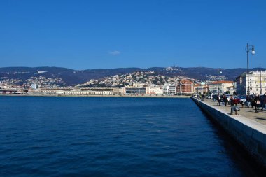 Trieste, İtalya - 5 Mart 2023: İtalya 'nın Friuli Venezia Giulia bölgesindeki Trieste liman kentinde