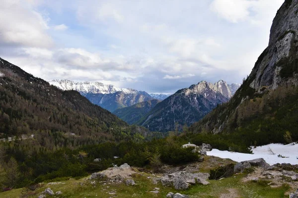 Vista Montanhas Julian Alps Eslovênia Com Picos Cobertos Neve Passagem — Fotografia de Stock