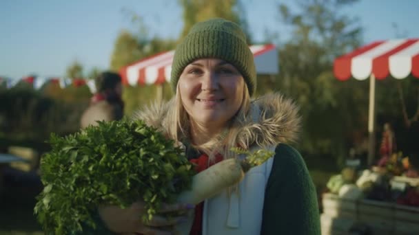 Adult Woman Posing Bag Fruits Vegetables Looks Camera Buys Fresh — Stock Video