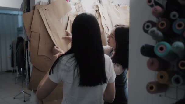 Adult Ateliers Fashion Designers Choosing Pattern Tailoring New Wear Collection — Video