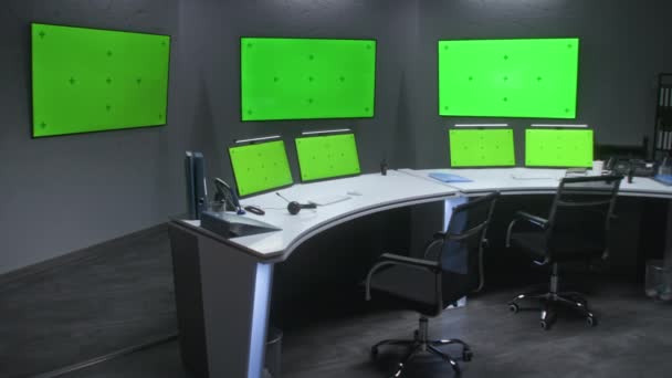 Miejsce Pracy Centrum Monitoringu Bezpieczeństwa Oglądania Kamer Cctv Monitory Komputerowe — Wideo stockowe