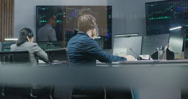 Diverse Stock Traders Monitor Real Time Stocks Data Computers Work — Stock Photo, Image
