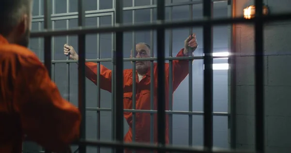 Zwei Schuldige Männer Verbüßen Gemeinsam Eine Haftstrafe Gefängnis Ältere Kriminelle — Stockfoto