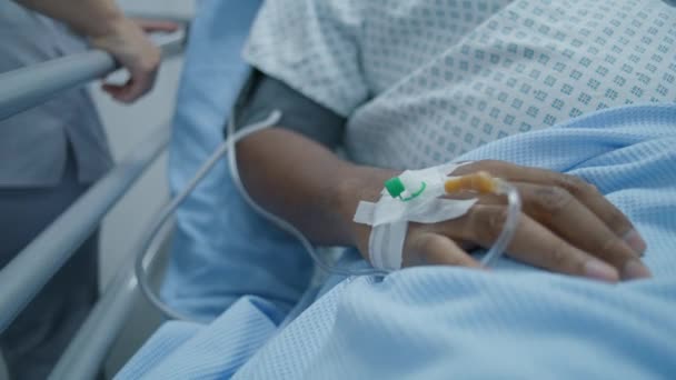 Medic Pushes African American Man Gurney Operating Room Hospital Hallway — Stock Video