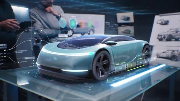 Dwóch Męskich Projektantów Samochodów Tworzy Ekologiczny Samochód Elektryczny Wybiera Kolor — Wideo stockowe