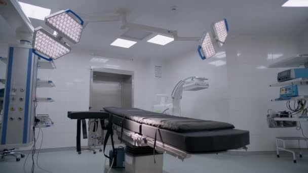Доллі Зняв Операційний Блок Сучасній Клініці Передовим Обладнанням Готовим Операції — стокове відео