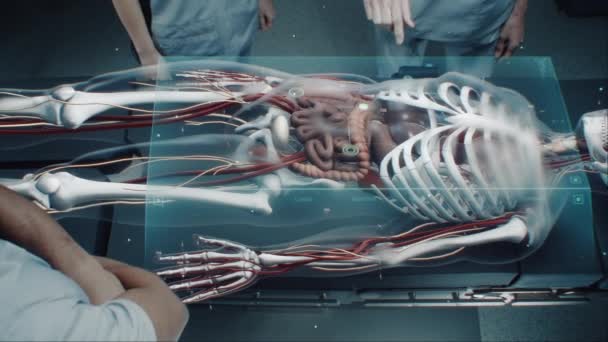 手術チームは 仮想ホログラフィックディスプレイを使用してオペレーティングルームで作業します 人間の骨格と臓器の3Dレンダリング Vfxアニメーション 医学におけるAi技術 モダンでハイテクな医療施設 — ストック動画