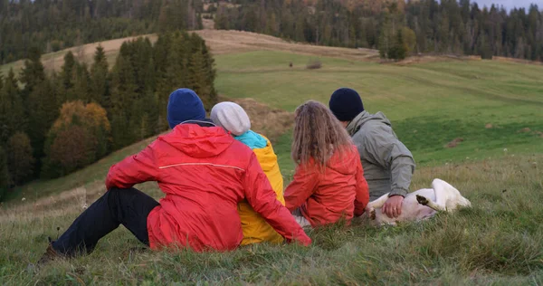 Diverse Tourists Hiking Buddies Sit Grass Hilltop Pet Dog Group — Stock Photo, Image