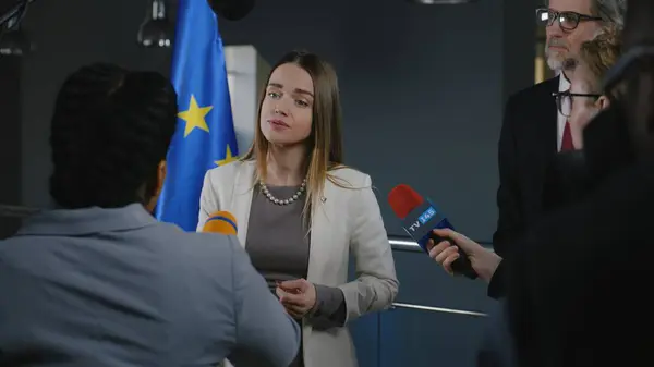 Positive Female Politician Consul European Union Answers Journalists Questions Gives — Stock Photo, Image