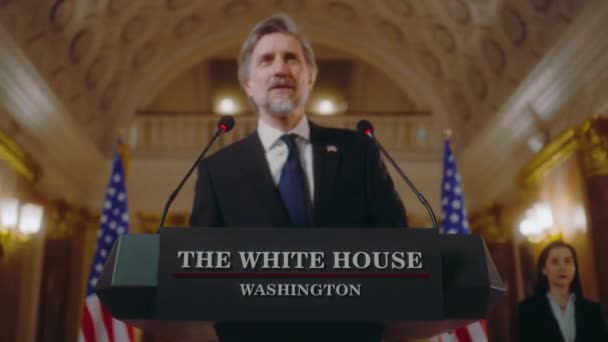President Pronounces Inspirational Political Speech White House Mature American Minister — Stock Video