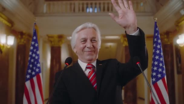 Nuovo Presidente Degli Stati Uniti Sorride Gesti Durante Campagna Stampa — Video Stock