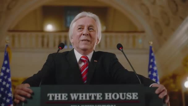 President Comes Tribune Pronounces Emotional Political Speech White House Senior — Stock Video