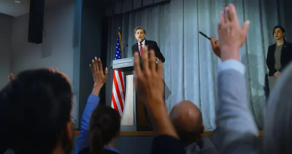 Prezident Usa Pronese Projev Kampaně Zodpoví Otázky Poskytne Rozhovor Americký — Stock fotografie