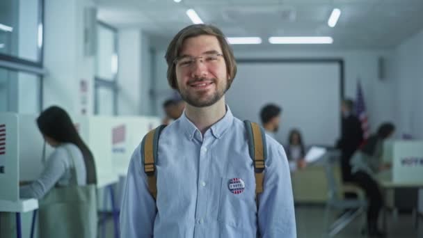 Portret Człowieka Rasy Kaukaskiej Wyborca Wyborczy Stanów Zjednoczonych Ameryki Człowiek — Wideo stockowe
