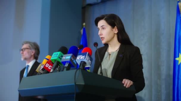 Female Representative European Union Press Conference Confident Politician Makes Announcement — Stock Video
