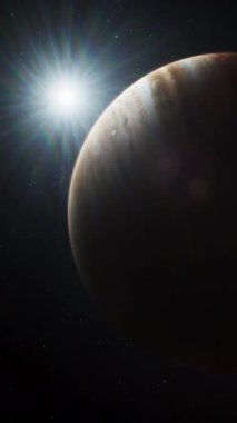 Jüpiter ve uydusu Io, Europa, Ganymede veya Callisto 'nun karanlık uzayda dönen gerçekçi üç boyutlu animasyonu. Arka planda güneş, yıldızlar ve galaksiler. Güneş sistemi gezegeni. Dikey çekim
