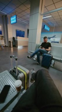 Kalabalık Havalimanı Terminali: 