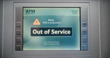 Sistem Arızası nedeniyle ATM Makinesi Görünüm Hatası İletisi Servis dışı Para Makinesi, Banka Aktarımları geçici olarak kullanılamaz durumda. Bozuk banka ekipmanları, sunucu çalışmıyor. Kapat..