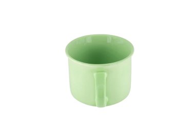 Yeşil seramik bardak - beyaz arkaplanda izole edilmiş fincan