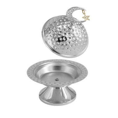 Beyaz arkaplanda izole edilmiş Ramazan metal kasesi
