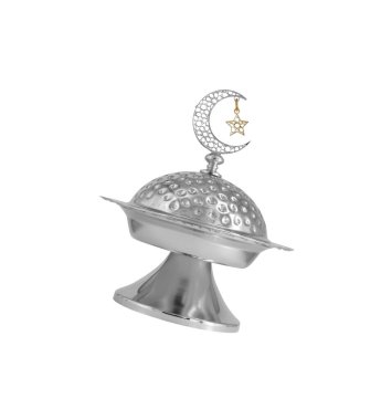 Beyaz arkaplanda izole edilmiş Ramazan metal kasesi
