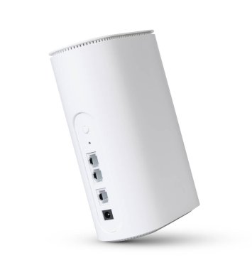 Beyaz arka plan üzerinde izole beyaz kablosuz internet yönlendirici