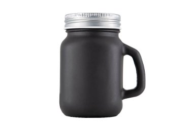 Siyah cam kokulu mum kavanozu, beyaz arka planda izole edilmiş.