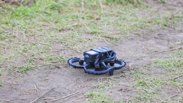 Décollage Drone Quadcopter Fpv Dans Air Partir Terre — Video