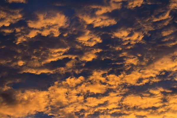 Красочное Яркое Небо Облаком Закате — стоковое фото