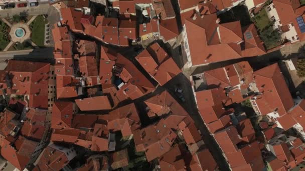 Drohne Über Roten Ziegeldächern Izola — Stockvideo