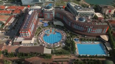 Popüler bir konumda modern otel, Alanya, Türkiye.