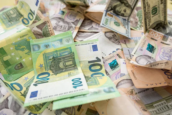 100 Európai Pénz 100 Dollár 1000 Ukrán Hrivnya Uah Csere — Stock Fotó