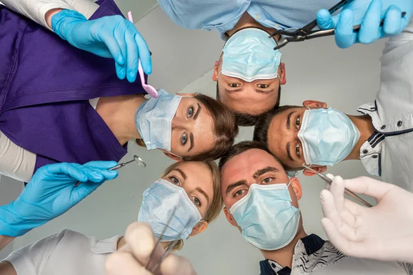 Large Group Motivated Doctors Nurses Standing Circle Joking Each Other - Stock-foto