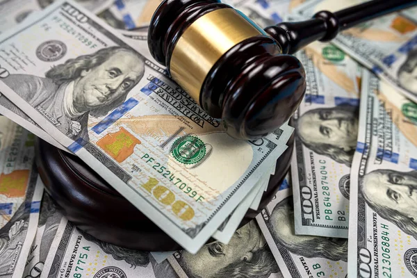 Gavel Készpénz Számlák Pénzügyi Bűncselekmények Igazság Dollárszámlákról Jogi Koncepcióról — Stock Fotó