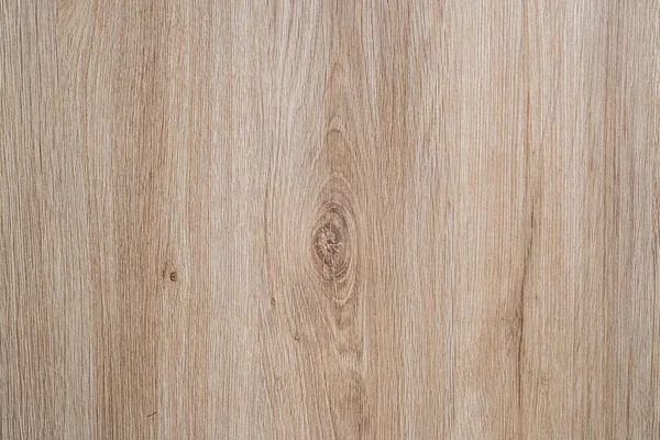 有裂缝的旧木制桌子的顶部视图 古树的浅褐色表面是一种自然的颜色 木材纹理背景 — 图库照片