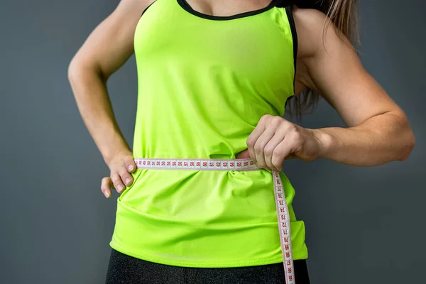 Close Measuring Trained Stomach Measuring Tape Sport Fitness Diet Concept — Stock Photo, Image