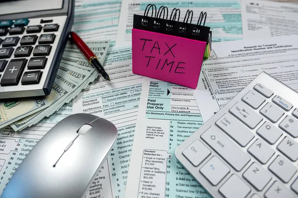 Sticker Text Tax Time 2022 Blank 1040 Tax Form Deadline — Stock fotografie