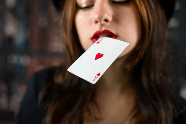 Casino Woman Red Lips Holding Ace Seductive Lips Teeth Face — Stockfoto