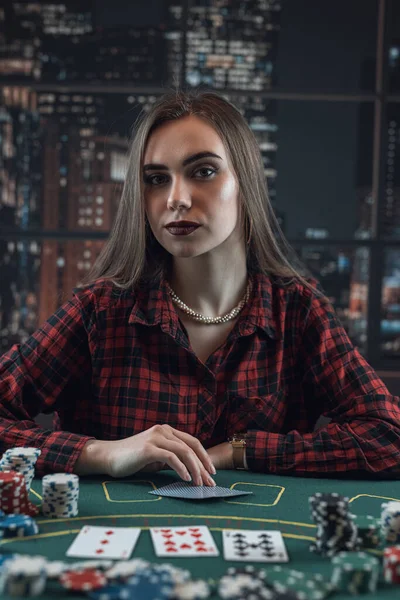 Kvinnan Som Spelar Kasino Tur Och Förmögenhet Vinn Spelet För — Stockfoto