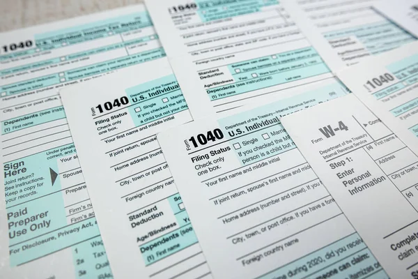 Blank 1040 Individual Income Tax Return Desk Business Financial Concept — Foto de Stock