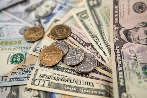 Bozuk Para Ile Amerikan Para Kağıtları Finans Veya Enflasyon Kavramının — Stok fotoğraf