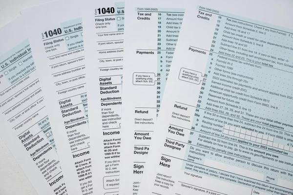 Κενό Ένα Έντυπο Φορολογίας 1040 Ώρα Για Φόρους Προθεσμία — Φωτογραφία Αρχείου