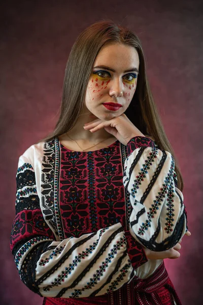 Portrait Beautiful Caucasian Ukrainian Young Woman Wear Red Embroidered Dress — Stock Photo, Image