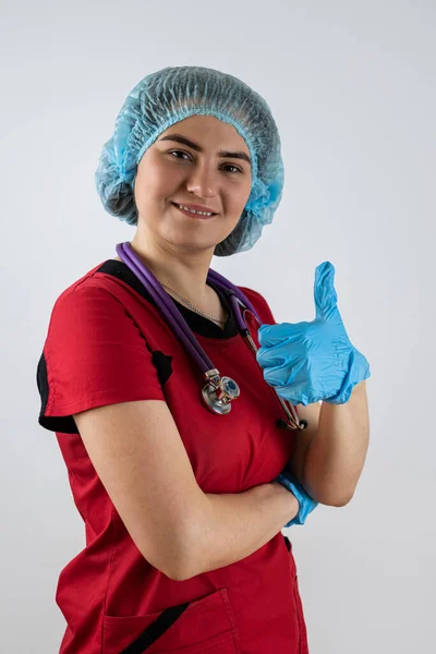 Młode Lekarki Noszą Mundur Kciuk Góry Pracownicy Służby Zdrowia Przezwyciężanie — Zdjęcie stockowe
